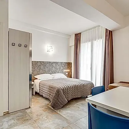 Belturismo Hotel *