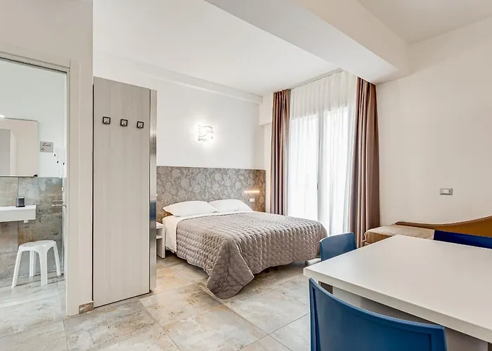 Belturismo Hotel *